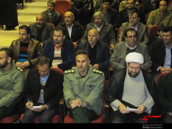 همزمان با ایام الله دهه فجر،&zwnj; یادواره شهدای فرهنگی شهرستان اردل با حضور مسئولین، اقشار مختلف مردم و خانواده معظم شهدا برگزار شد.