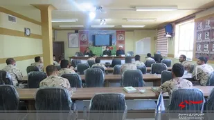 نشست صمیمی فرمانده سپاه شیروان با سربازان