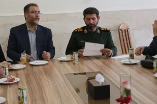 جشن روز معلم متفاوت باحضور فرمانده سپاه تهران بزرگ در مدرسه ناشنوایان نظام مافی + تصاویر