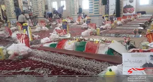 تقدیم 120بسته مواد غذایی در غرب شهرکرد