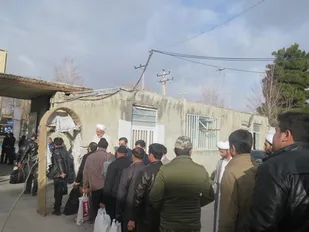 اعزام اولین کاروان راهیان نور از بروجن در سال 96