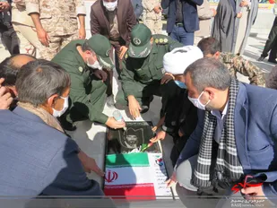 آیین عطر افشانی گلزار شهدای راز و جرگلان