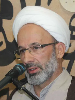 امروز دشمنان ما عمود خیمه انقلاب اسلامی یعنی ولایت فقیه را هدف قرار داده اند/خواص مراقب نفوذ دشمن باشند