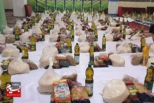 تهیه و توزیع بسته های معیشتی در خرمشهر بمناسبت  دهه کرامت