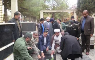 گلزار شهدای شهر میامی عطر افشانی شد