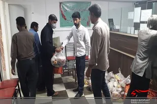 توزیع ٢۱ بسته معیشتی بین نیازمندان و خانواده های کارگر آسیب دیده از ویروس کرونا