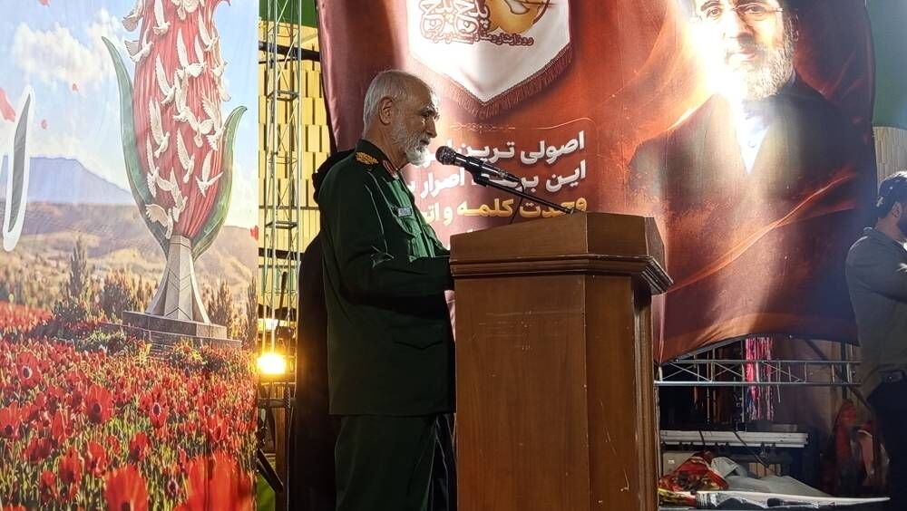 مأموریت اصلی جریان نفوذ، ایجاد شکاف و چنددستگی در کشور است