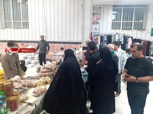 برپایی نمایشگاه اقتصاد مقاومتی توسط رزمندگان و بسیجیان  گردان ۱۱۷امام حسین علیه السلام درشهرستان آران وبیدگل