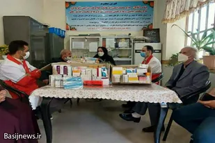 اهدای بسته&zwnj;های دارویی هلال احمر به مرکز توانبخشی نهاوند