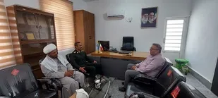 دیدار فرمانده سپاه شهرستان سیریک با رئیس بنیاد مسکن انقلاب اسلامی و رئیس اداره تبلیغات اسلامی
