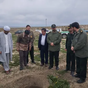 بهار انقلاب بهانه ای مناسب برای آغاز طرح کاشت ۲۷۰۰۰ اصله نهال در سطح شهرستان مراوه تپه می&zwnj;باشد