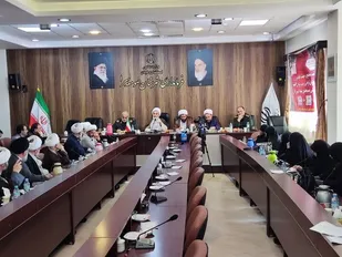 دستاوردهای انقلاب اسلامی برای مردم تبیین شود