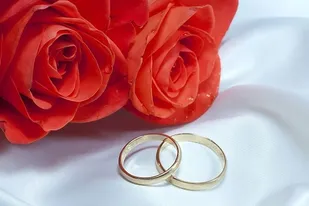 فعالیت 40 ساله نیکوکار بسیجی برای تسهیل ازدواج جوانان/ اهداء جهیزیه به عروسان نیازمند