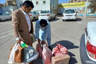 ارسال بسته های معیشتی به مناطق سیل زده دشتیاری