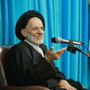 فاصله زیادی تا رسیدن به آرمان&zwnj;های انقلاب اسلامی داریم