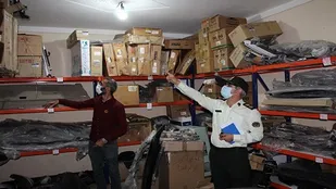 کشف انبار قطعات خودرو&zwnj;های خارجی قاچاق در هرمزگان