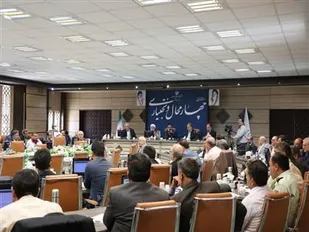 برگزاری اجتماعات مردمی با شعار "ما پای خانواده ایستاده ایم
