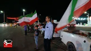 قافله پرچم&zwnj;زنان در نصرآباد نمادی از ایستادگی و وفاداری