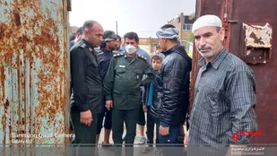 امدادرسانی به مناطق اّب گرفته درشوشتر توسط بسیجیان