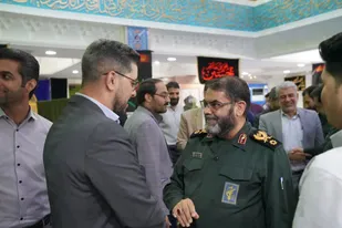 دیدار با خانواده شهدا از جنس پدر و فرزندی