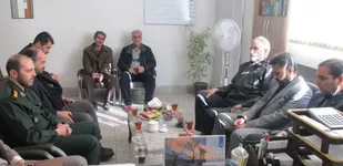 نشست کسبه خوانسار با فرمانده ناحیه مقاومت بسیج خوانسار برگزار شد