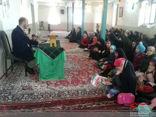 حاصل خون شهیدان آزادی ایران از چنگال مستکبران بود