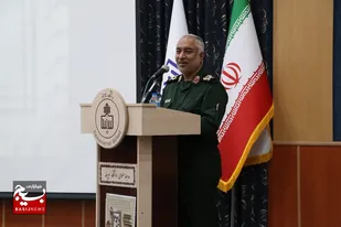 آرایش جنگی جهان استکبار در مقابل ایران اسلامی در جنگ تحمیلی/ تسلط آمریکا بر نظامیان ایرانی قبل از پیروزی انقلاب اسلامی