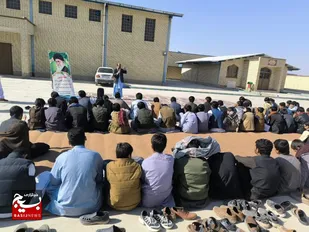 نشست جهاد تبیین در مدرسه امام خمینی برگزار شد