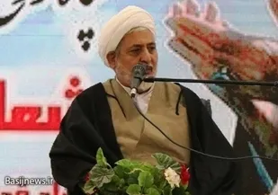 سپاه روح الله استان مرکزی در امر برگزاری همایش تخصصی نماز پیشگام است/ارائه الگوهای موفق در ترویج فرهنگ نماز از رویکردهای اصلی سپاه