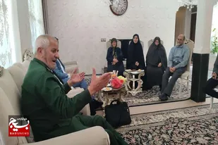 تجلیل از مقام شامخ مادر شهید محمد مهدی درخشان در صالح&zwnj;آباد