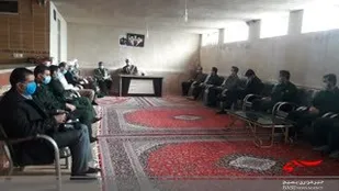 دیدار کارکنان سپاه ناحیه چگنی با امام جمعه شهرستان چگنی