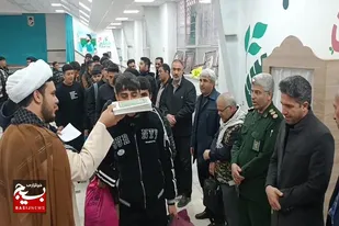 دانش&zwnj;آموزان فامنینی در مسیر عشق و دلدادگی