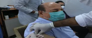 آغاز واکسیناسیون کارکنان آسایشگاه خیریه کهریزک در مقابله با بیماری کرونا