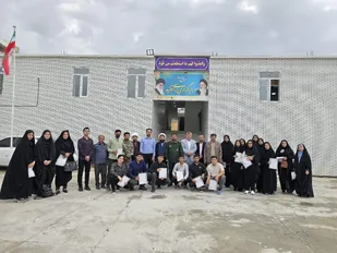 تجلیل از فرماندهان واحدها در ناحیه با تأکید بر نقش محوری مدرسه در جامعه