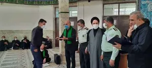 تجلیل از جمعی از ایثارگران ، جانبازان و پیشکسوتان بسیجی نیروی انتظامی قم + تصاویر