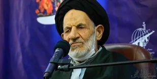 تمام تلاش دشمن در فروپاشی بنیان خانواده و بدبینی همگانی است