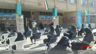 نشست خاطره گویی رزمندگان در جمع دانش آموزان برگزار شد+تصاویر