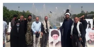 حضور پیشکسوتان بسیجی شهرستان فیروزکوه؛ در مرقد امام خمینی(ره)