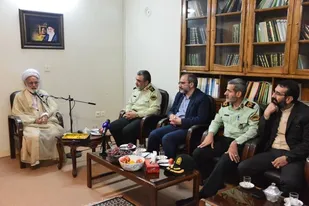 همه موظفیم در کنار نیروی انتظامی برای تحقق اهداف امنیتی کشور تلاش کنیم