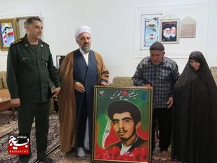 دیدار مسئولین با خانواده روحانی شهید میر خلیل سید نظری