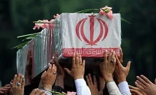 مادر شهیدان رضایی مهمان فرزندانش شد