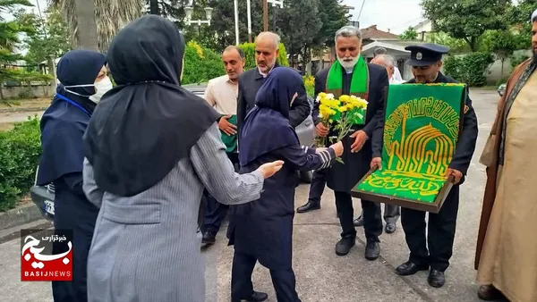 کاروان &laquo;زیرسایه خورشید &raquo;