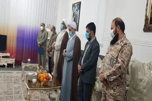 دیدار و دلجویی نماینده ولی فقیه در سپاه سلمان از خانواده معظم شهدا در زاهدان