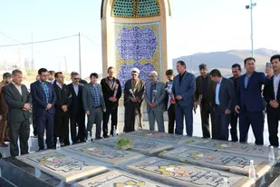 تجدید میثاق جامعه کارگری با شهدا در شهرکرد