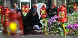 گلزار شهدای اردبیل به مناسبت هفته دفاع مقدس غبارروبی و گلباران شد