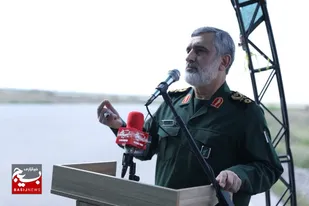 نوجوانان و جوانان آینده سازان کشور هستند