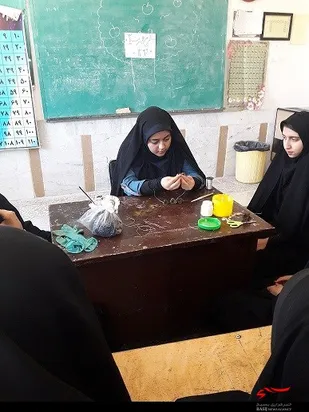 برگزاری کلاسهای هنری در اردوی طرح هجرت