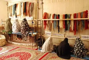 بافتن آینده با تار و پود قالی؛ هنری که از ایلام به بازارهای جهانی رسید