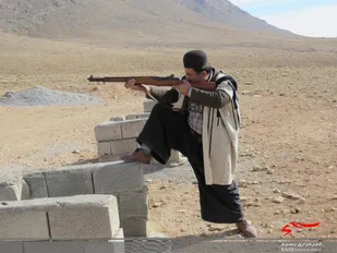 تصاویر| مسابقه تیراندازی عشایر شهرستان چادگان