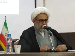 علما مانند ستارگان درخشانی هستند که دین اسلام و قرآن را زنده نگاه داشته اند